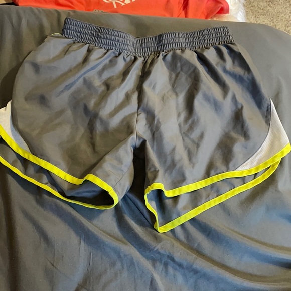 green and grey shorts - Picture 1 of 1